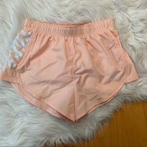 🤍 Nike Shorts